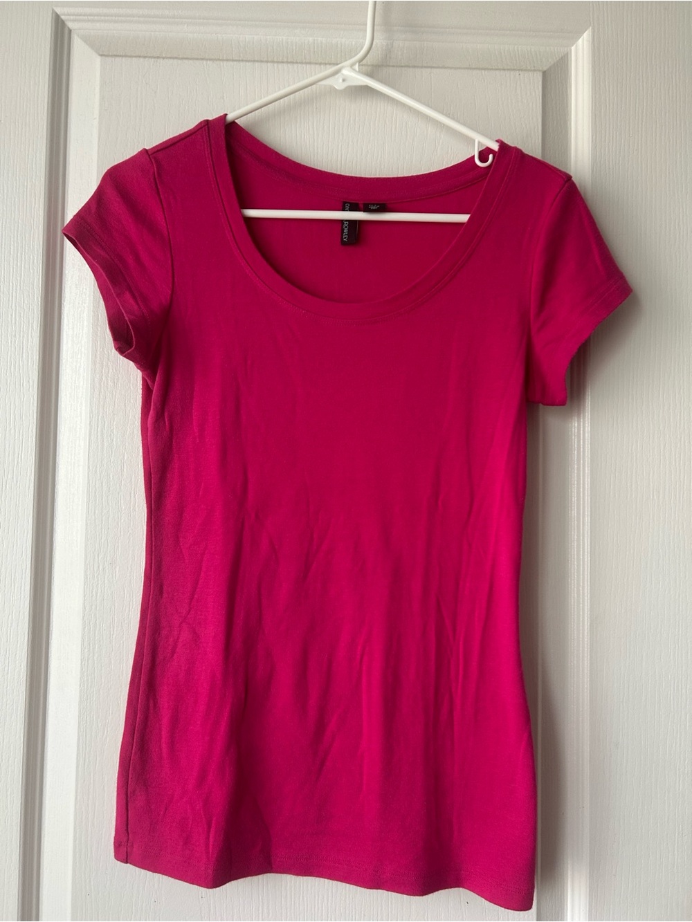 Women's Scoop Neck Short Sleeve Top - Hot Pink